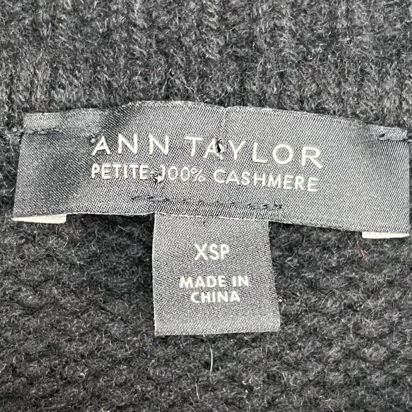 Ann Taylor 100% Cashmere Black Crewneck Sweater Size XSP - Picture 3 of 3
